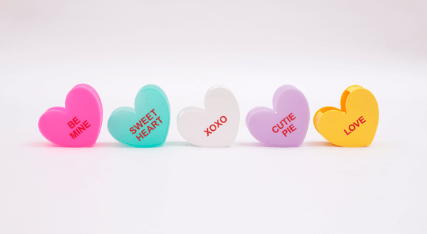 Woo your beau with candy heart vases from Lovestar