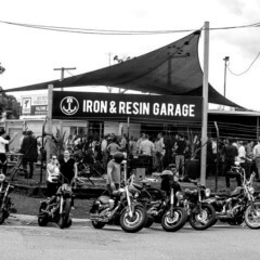 Iron &#038; Resin Garage