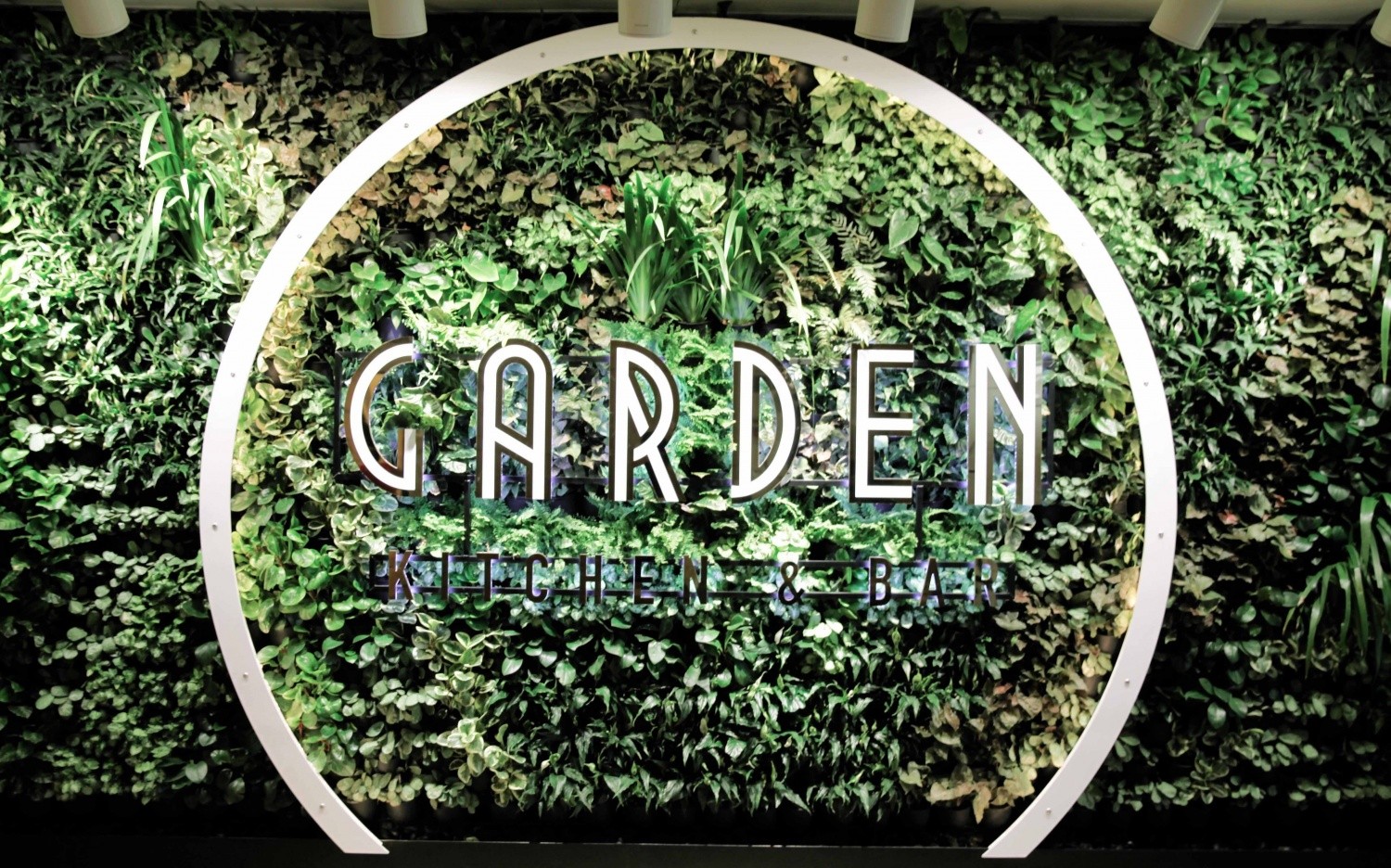 Garden Kitchen &#038; Bar