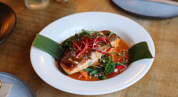 Curries, cocktails and coconuts – Sticky Rice spins Thai cuisine on its head in Tugun