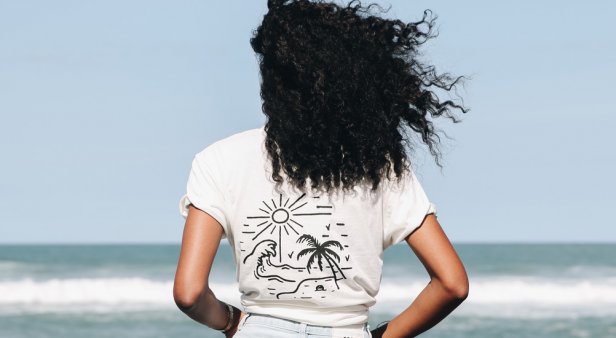 Conscious collab – La Luna Rose teams up with 3 For The Sea with ocean-friendly tees