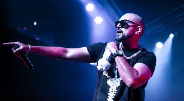 Get busy – Sean Paul and Shaggy to headline massive reggae festival One Love on the Gold Coast