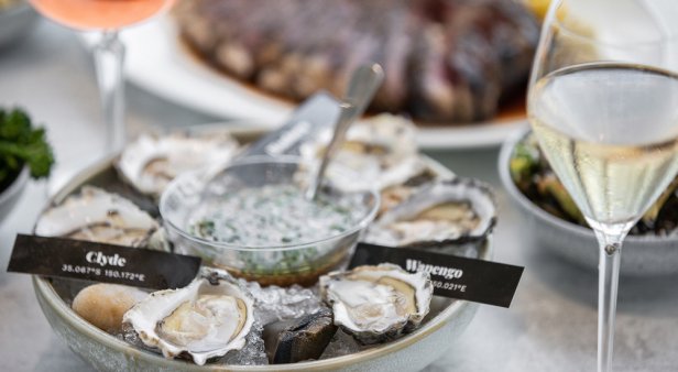 Bottomless bubbles, oyster tasting and Sunday sessions in style – Nineteen at The Star rolls out brunch