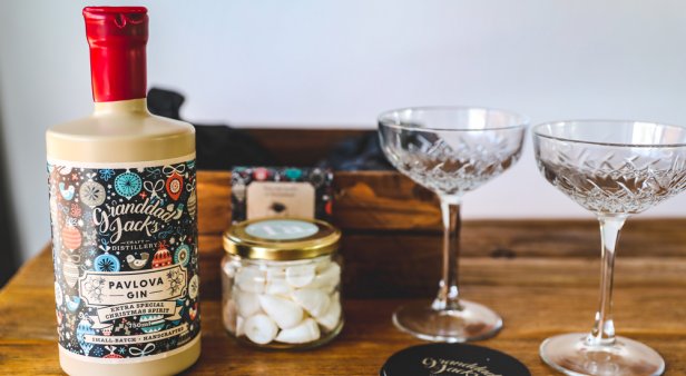 Gin-gle all the way – Granddad Jack&#8217;s and Tarte join forces to encapsulate the spirit (and taste) of Christmas