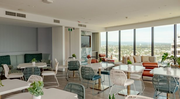 Buffet breakfast and sunset sips – elevate your staycay in Dorsett Gold Coast&#8217;s stunning Executive Lounge