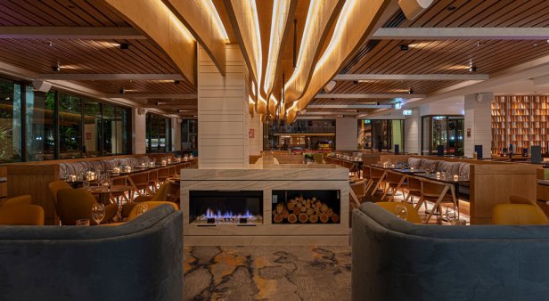 Stay toasty at these Gold Coast restaurants with fireplaces