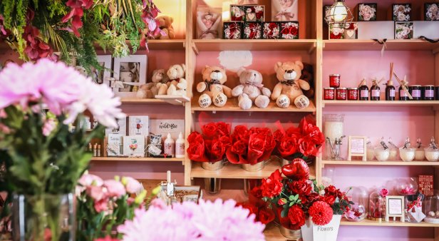 Sit and smell the roses at Parkwood&#8217;s new florist cafe, Flower Studio