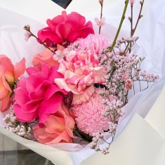 Get gorgeous local florals delivered same-day to your door with Flowers Gold Coast