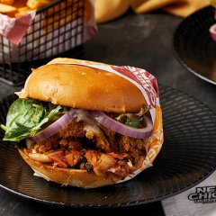 Finger-lickin&#8217; feast – Say &#8216;yes yes&#8217; to Pacific Fair&#8217;s new chook nook, NeNe Chicken