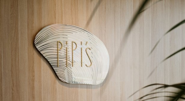 Brisbane&#8217;s Gambaro Group unveils Pipi&#8217;s, the first of two new restaurants on Point Danger&#8217;s pinnacle