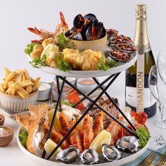Bubbles, beauty treatments and seafood buffets – treat Mum to the ultimate Mother&#8217;s Day at The Star