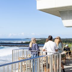 Enjoy brews, views and a spot of whale watching at Coolangatta&#8217;s Black Dingo Cafe